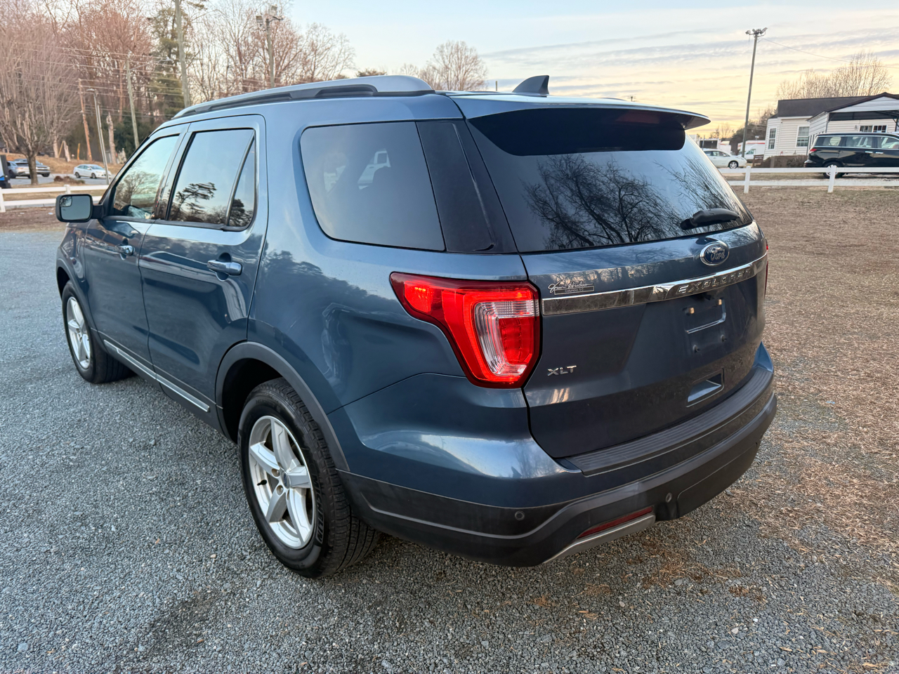 Ford Explorer XLT FWD 2019
