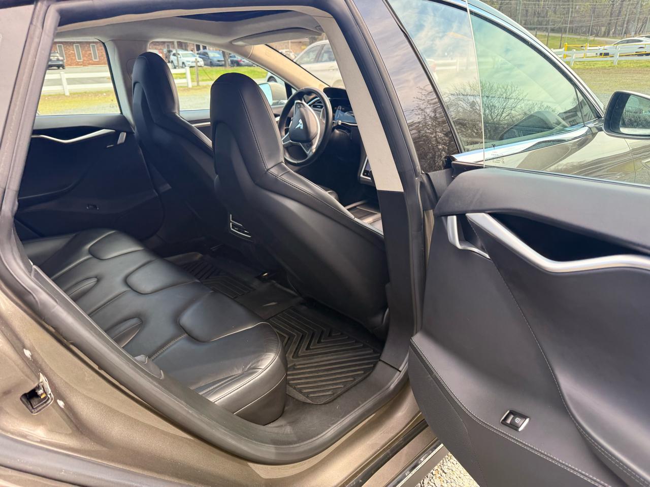 Tesla Model S 85 2015