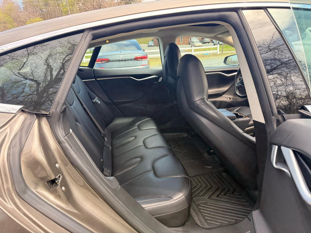 Tesla Model S 85 2015