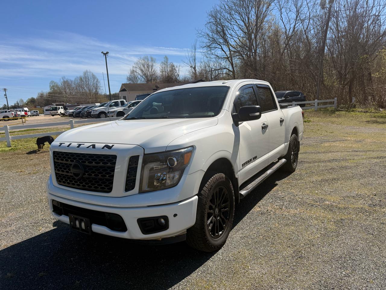 Nissan Titan PRO-4X Crew Cab 4WD 2018