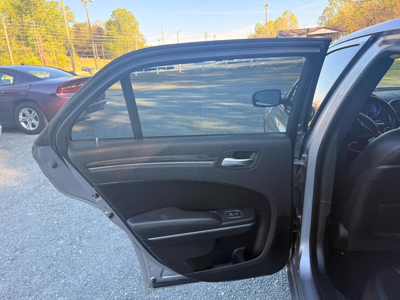 Chrysler 300 Limited RWD 2017