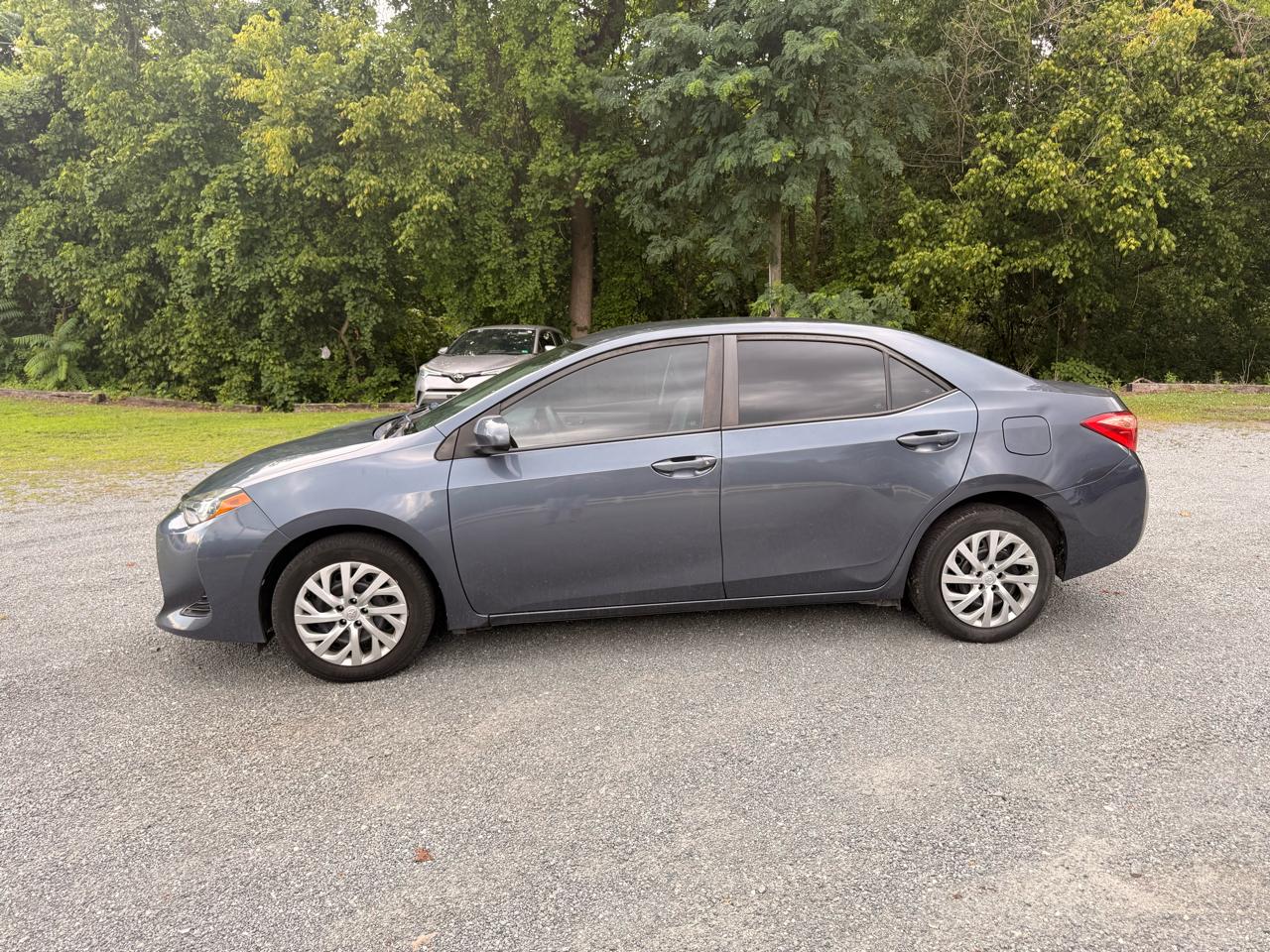 Toyota Corolla XLE CVT 2019