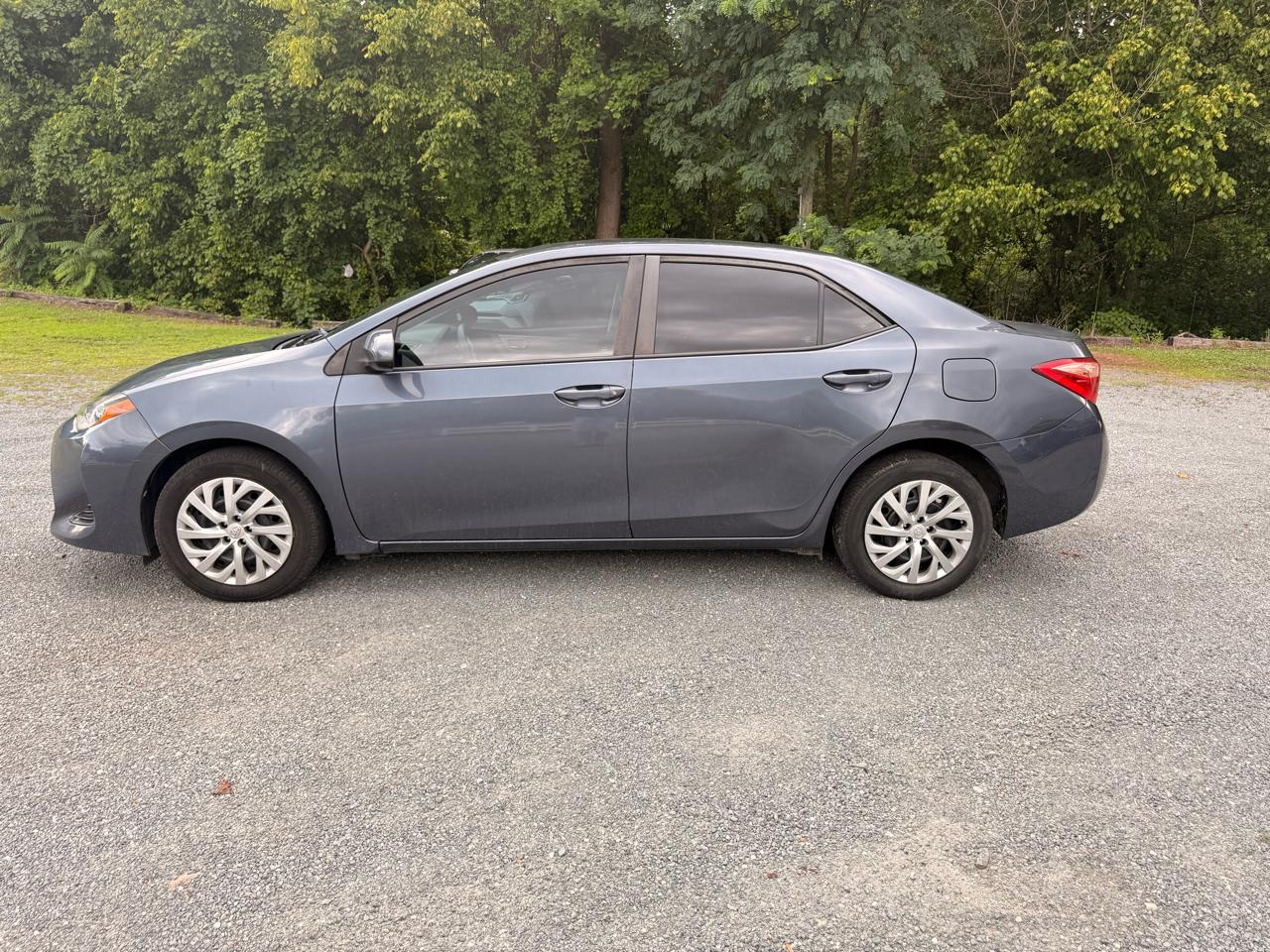 Toyota Corolla XLE CVT 2019