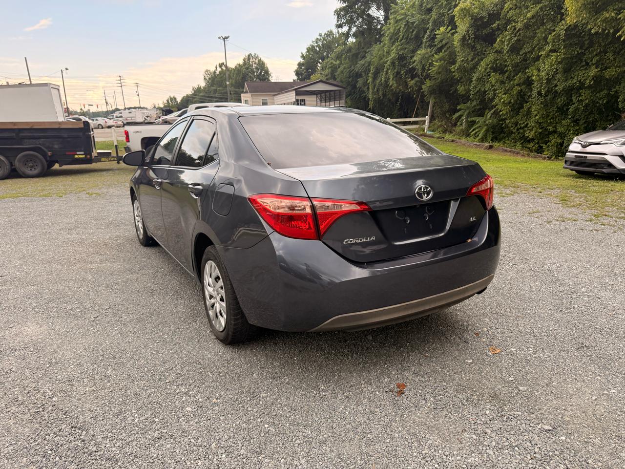 Toyota Corolla XLE CVT 2019