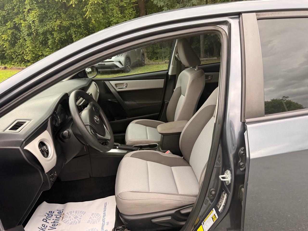 Toyota Corolla XLE CVT 2019