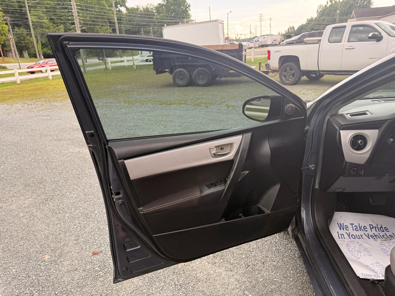 Toyota Corolla XLE CVT 2019
