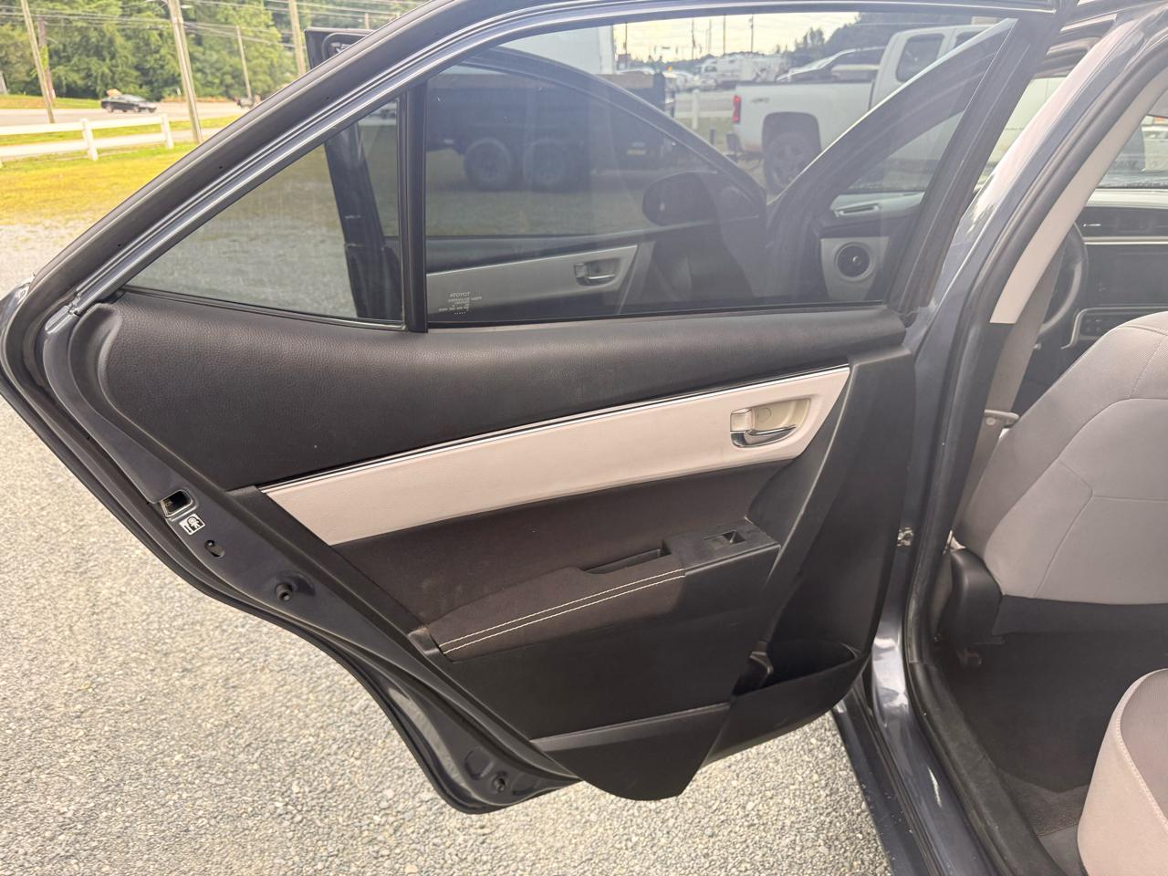 Toyota Corolla XLE CVT 2019