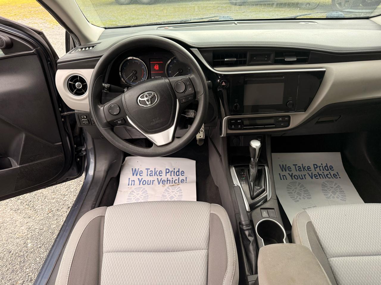 Toyota Corolla XLE CVT 2019