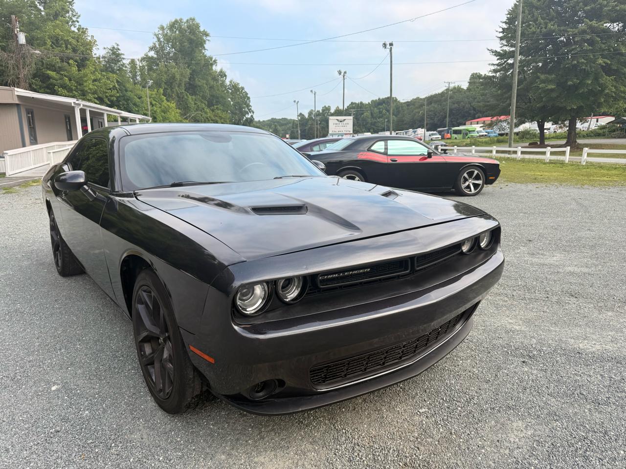 Dodge Challenger SXT 2021