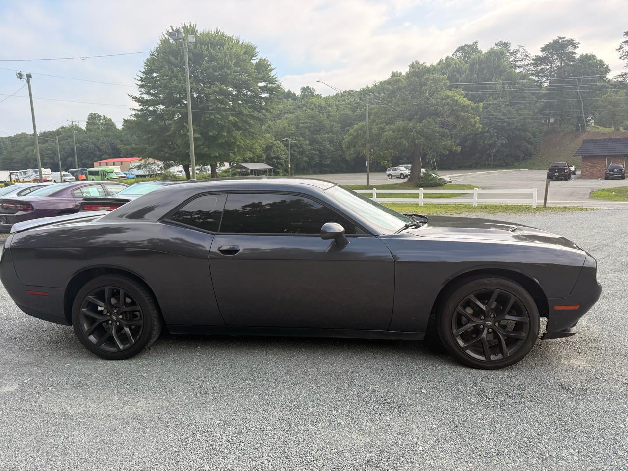Dodge Challenger SXT 2021