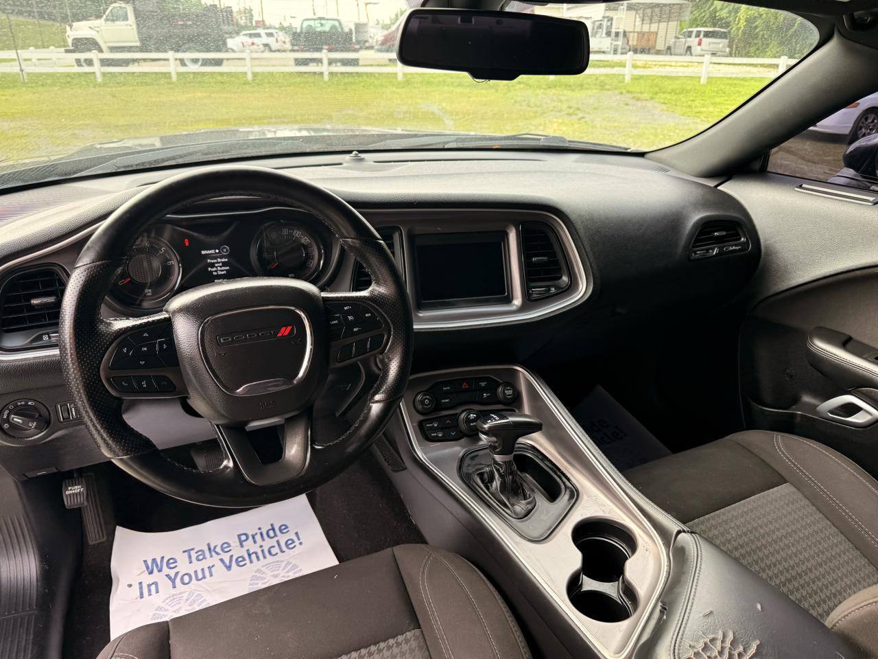 Dodge Challenger SXT 2021