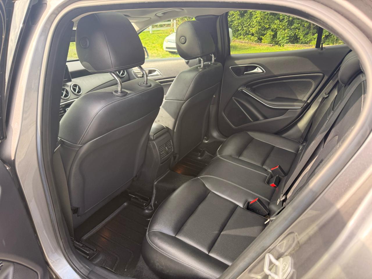 Mercedes-Benz GLA-Class GLA250 4MATIC 2015