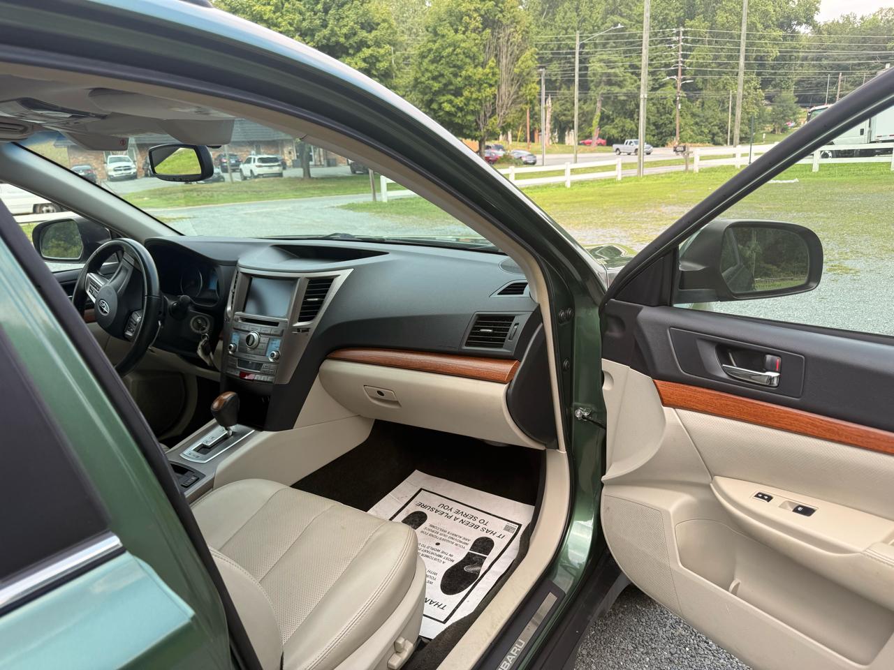 Subaru Outback 2.5i Limited 2013