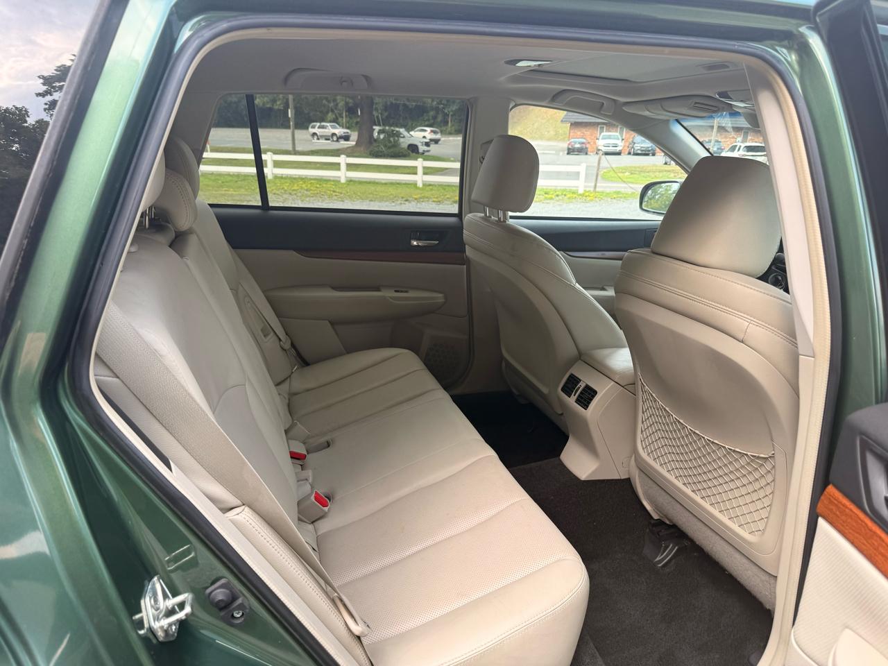 Subaru Outback 2.5i Limited 2013