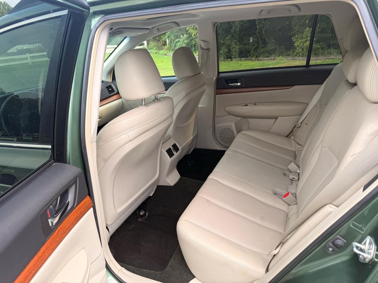 Subaru Outback 2.5i Limited 2013