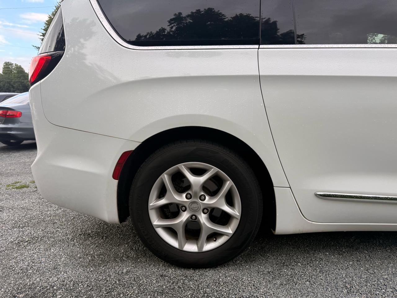 Chrysler Pacifica Touring-L Plus 2018