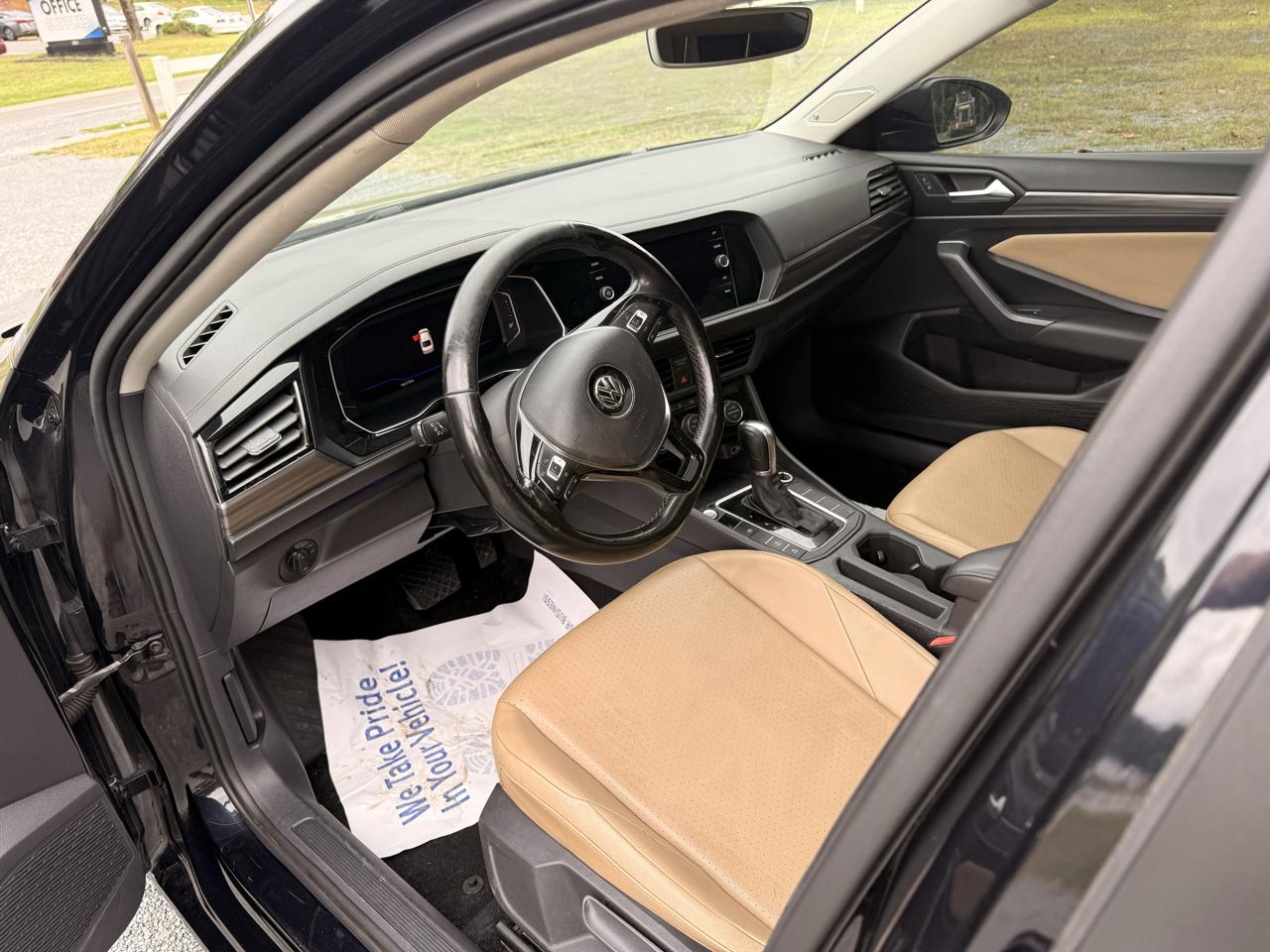 Volkswagen Jetta 1.4T SEL 8A 2019