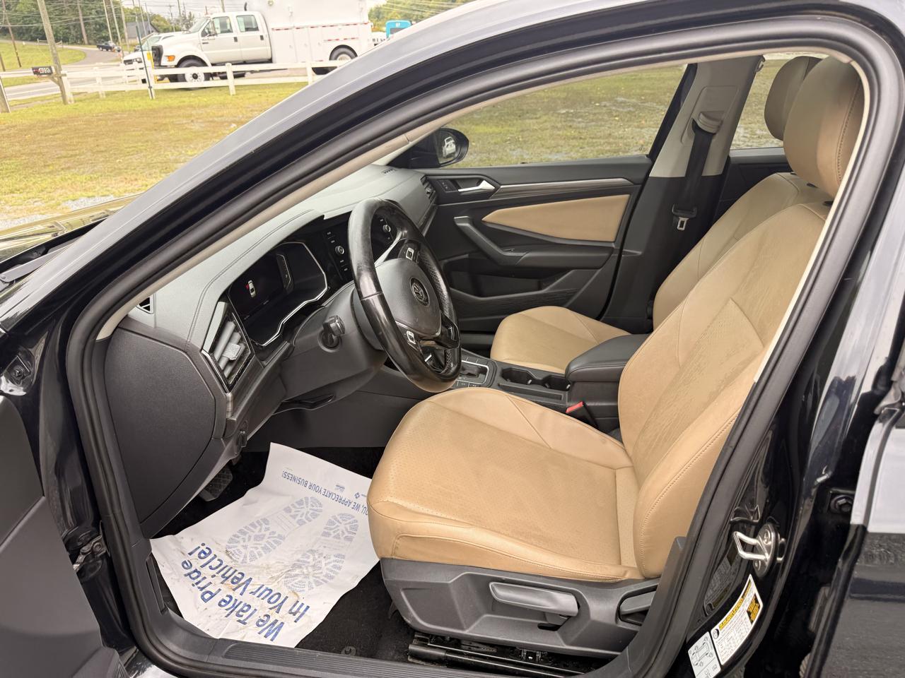 Volkswagen Jetta 1.4T SEL 8A 2019