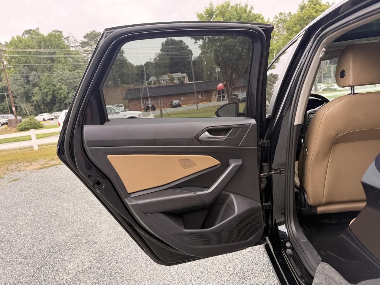 Volkswagen Jetta 1.4T SEL 8A 2019