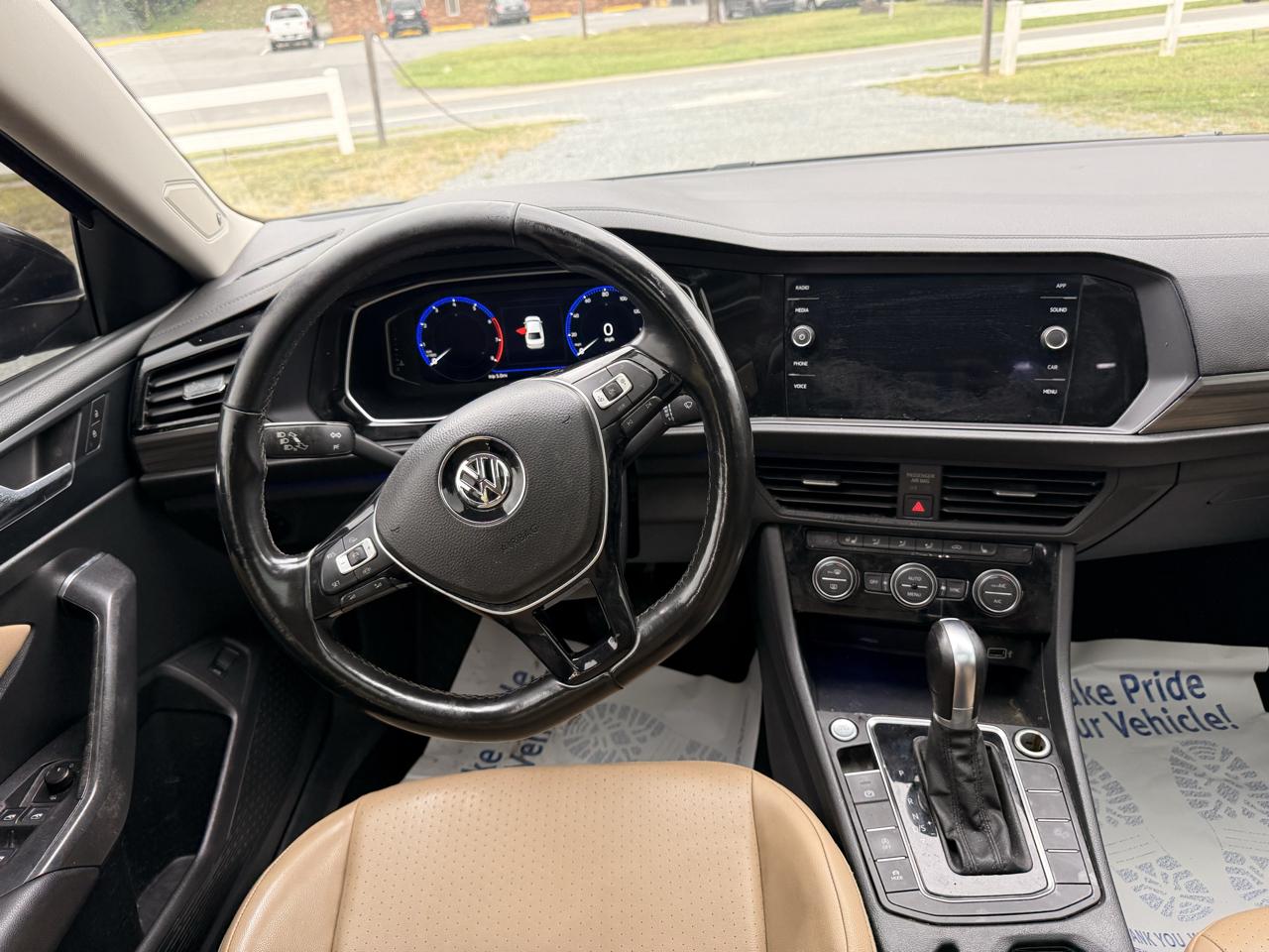 Volkswagen Jetta 1.4T SEL 8A 2019