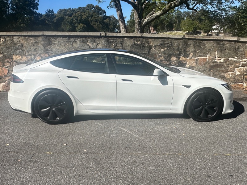 Tesla Model S  2022