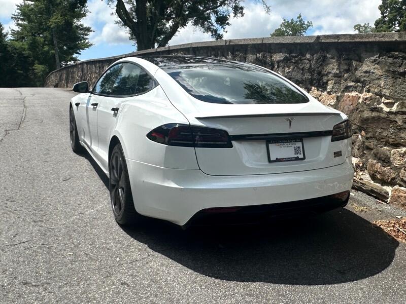 2022 Tesla Model S Plaid photo 4
