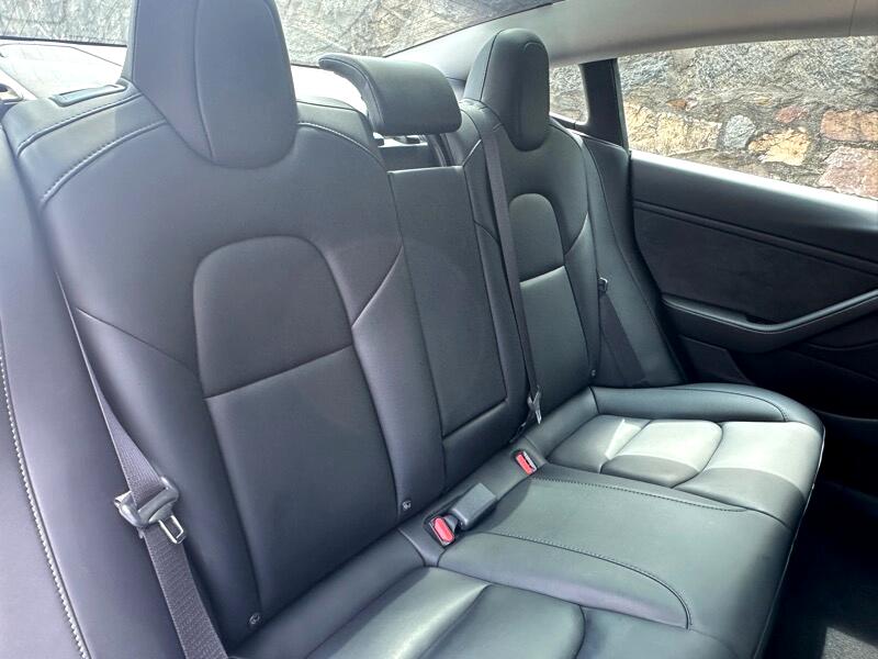 2020 Tesla Model 3 Long Range photo 28