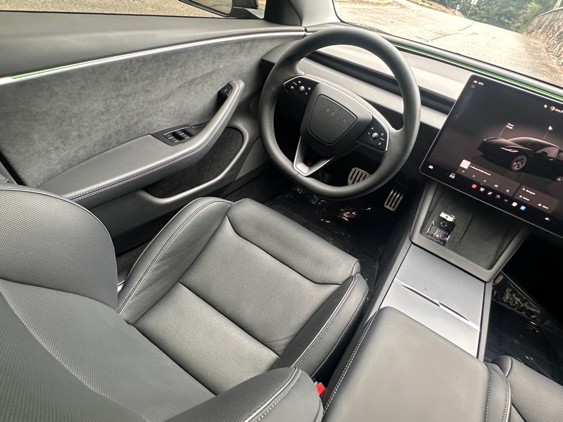 2024 Tesla Model 3 Performance photo 5