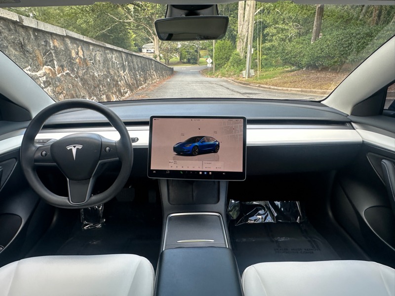 2023 Tesla Model 3 photo 3