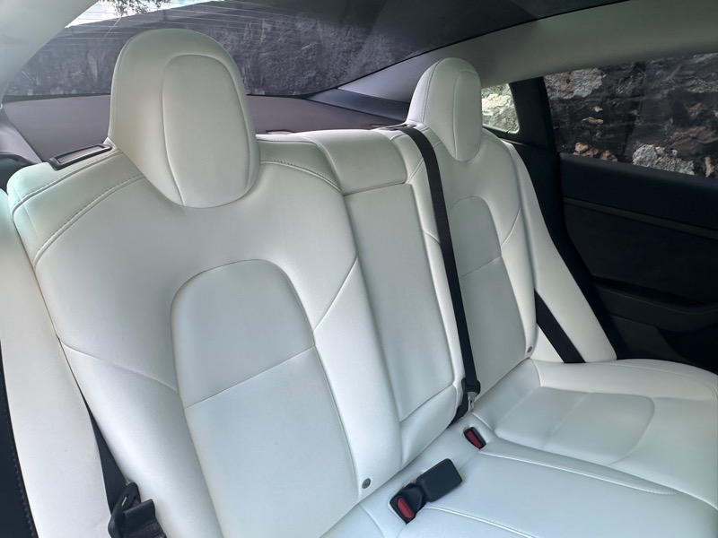 2023 Tesla Model 3 photo 26