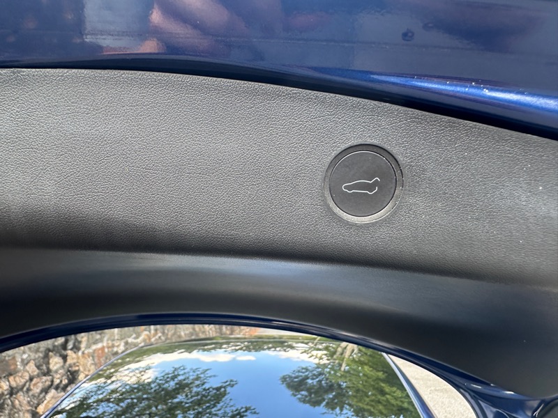 2023 Tesla Model 3 photo 30