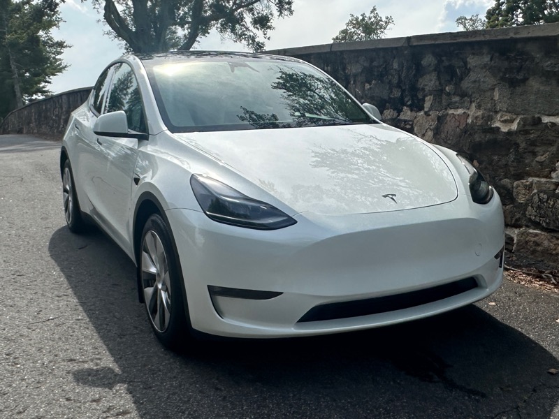 2023 Tesla Model Y Long Range photo 10