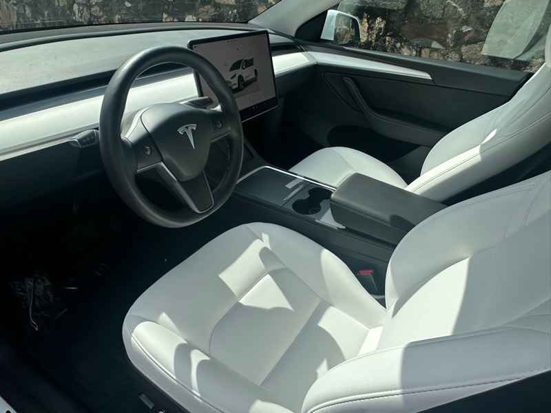 2023 Tesla Model Y Long Range photo 12