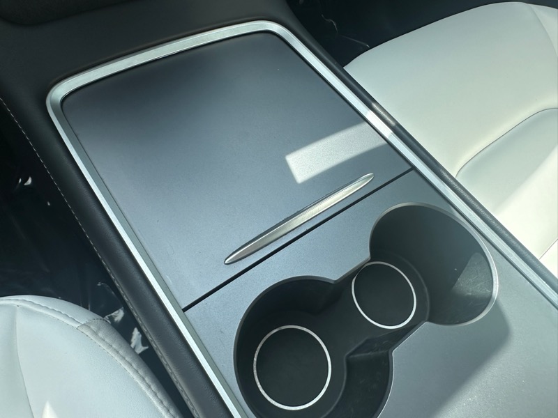 2023 Tesla Model Y Long Range photo 17