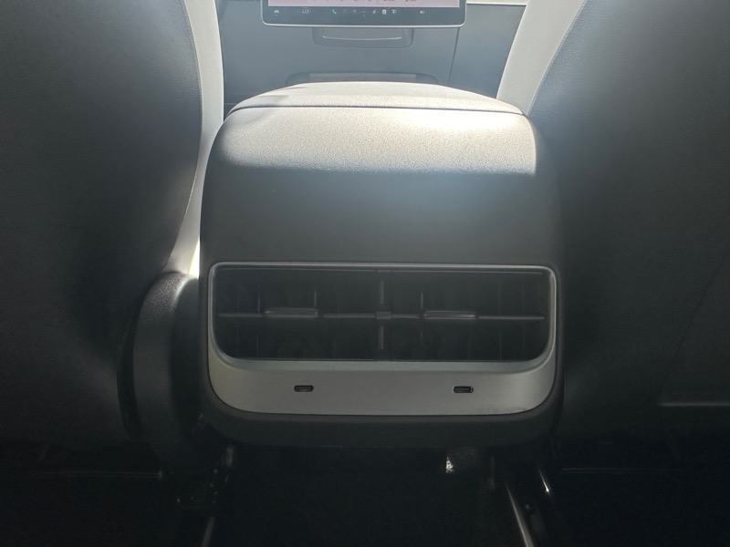 2023 Tesla Model Y Long Range photo 24
