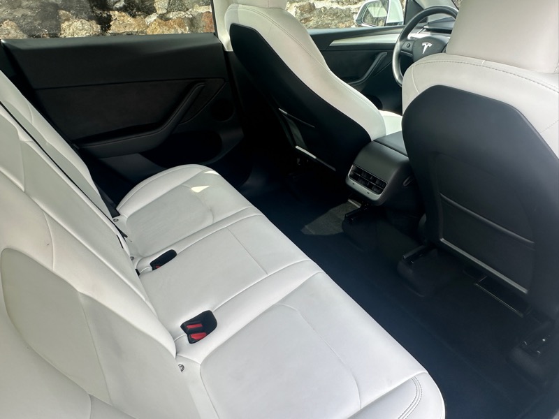 2023 Tesla Model Y Long Range photo 26