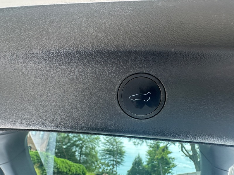 2023 Tesla Model Y Long Range photo 28