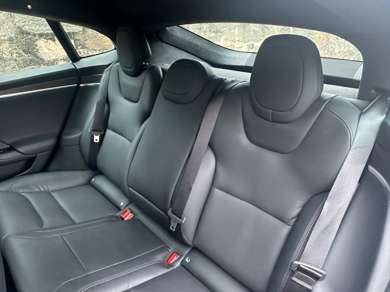 2021 Tesla Model S Long Range photo 16