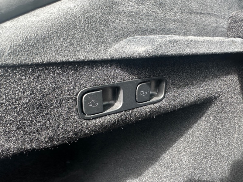 2021 Tesla Model S Long Range photo 29