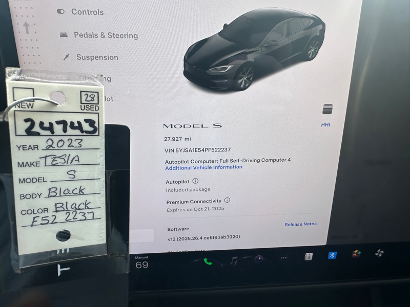 2023 Tesla Model S photo 2