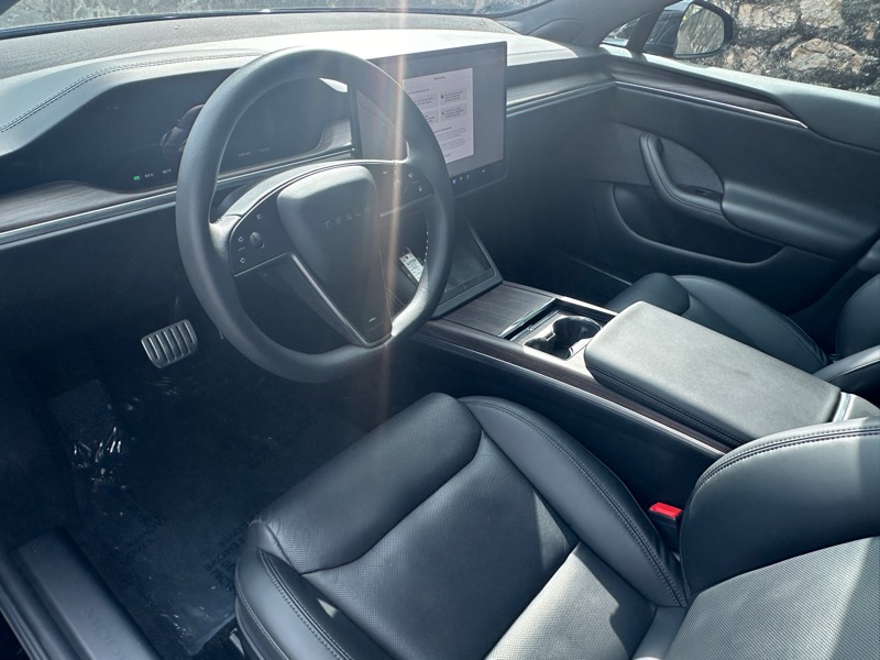 2023 Tesla Model S photo 12