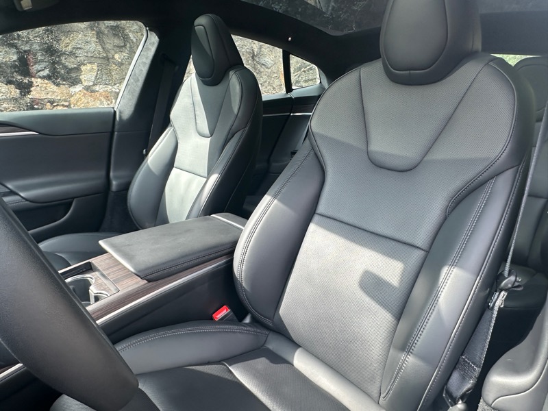 2023 Tesla Model S photo 13