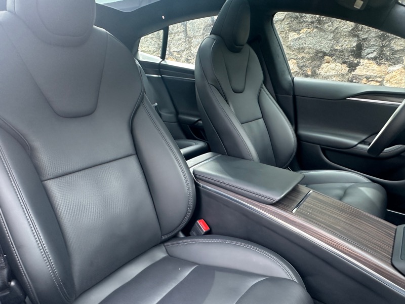 2023 Tesla Model S photo 19