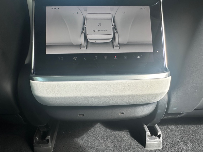 2022 Tesla Model S photo 21