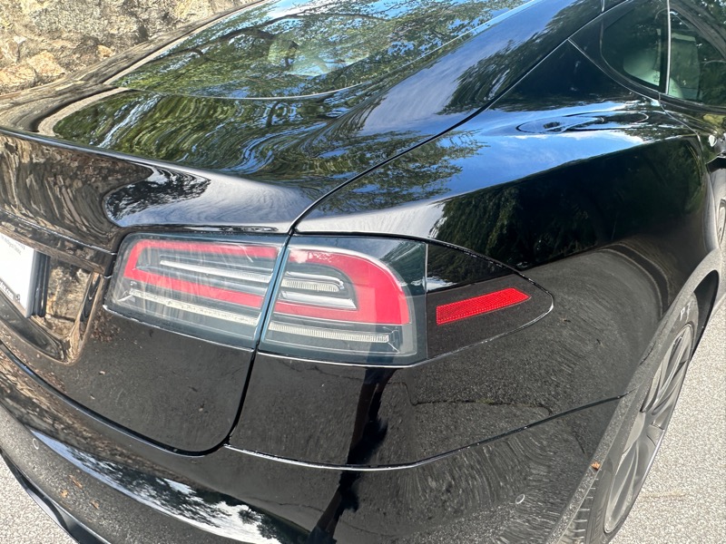 2022 Tesla Model S photo 45