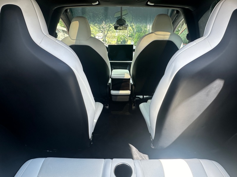 2022 Tesla Model X photo 4