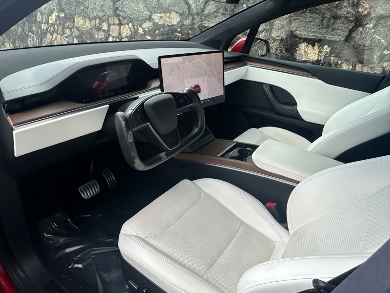 2022 Tesla Model X photo 14