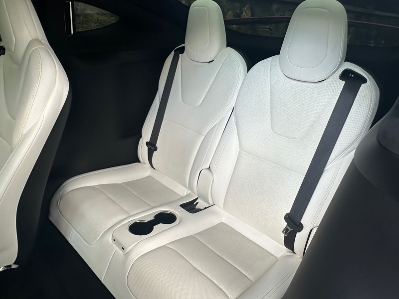 2022 Tesla Model X photo 24