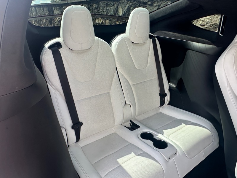 2022 Tesla Model X photo 27