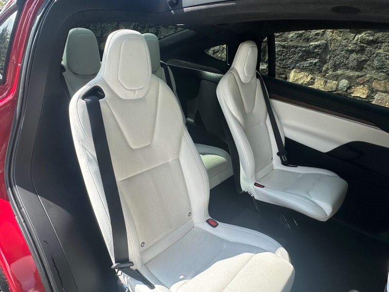 2022 Tesla Model X photo 29
